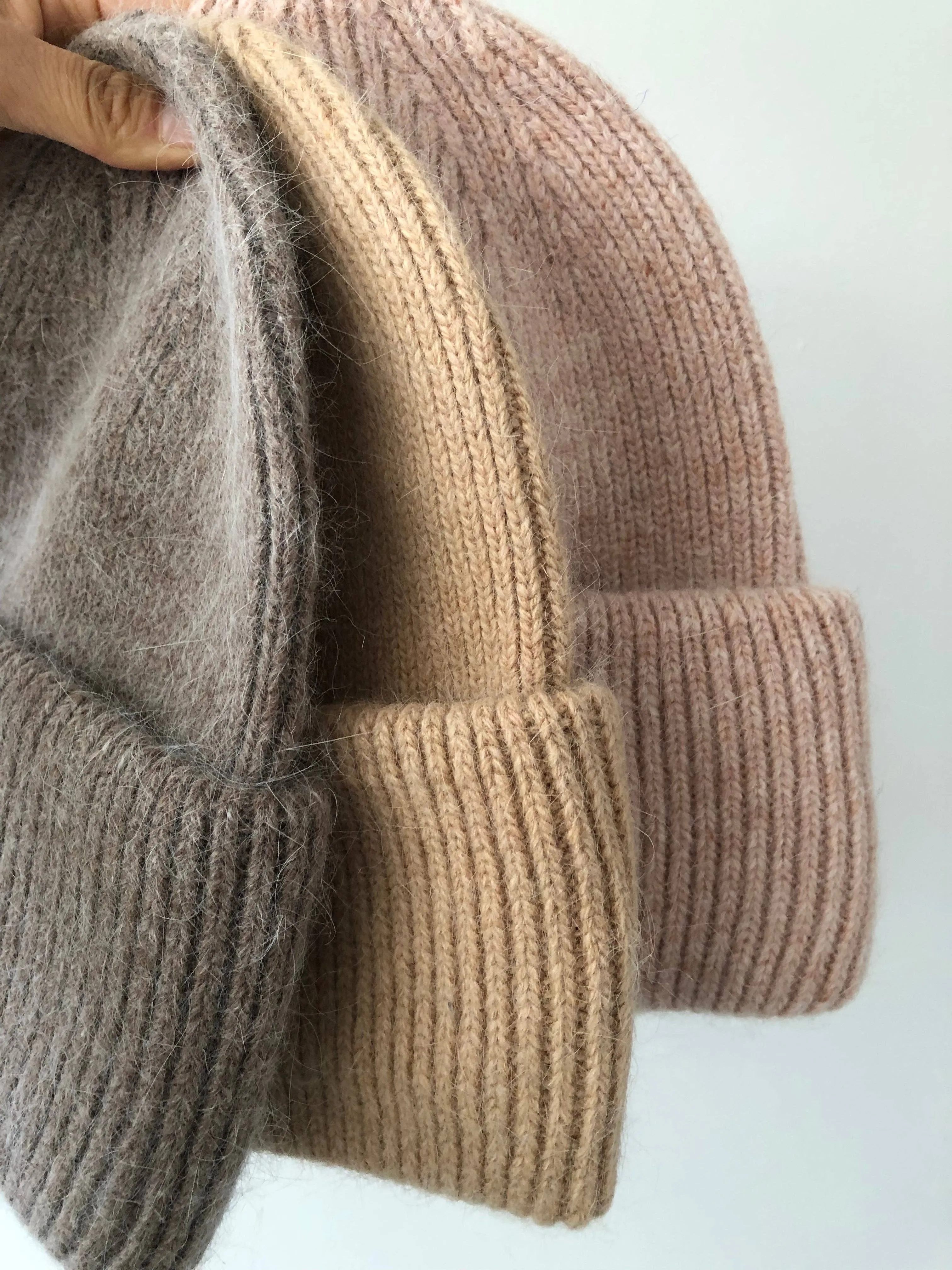 2024 ROYAL ANGORA BEANIE - neutral: Mushroom