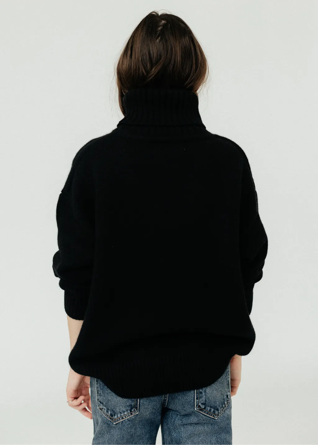 Extreme Cashmere N20 Oversized Xtra Turtleneck Sweater in Raven