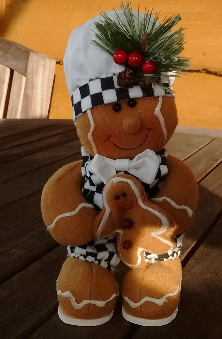 Gingerbread Man  Novelty decorative item. 4 styles