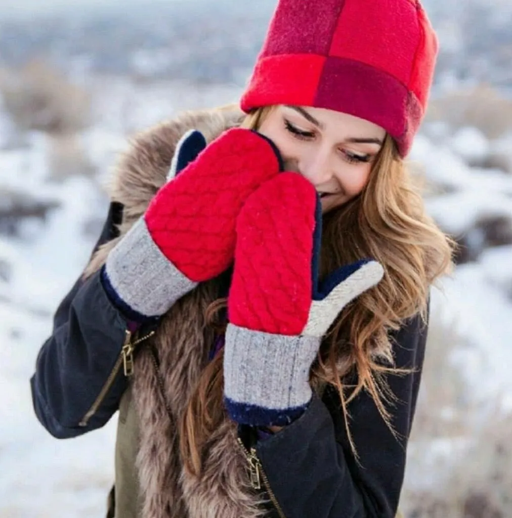 Men's Mittens | Crimson Club