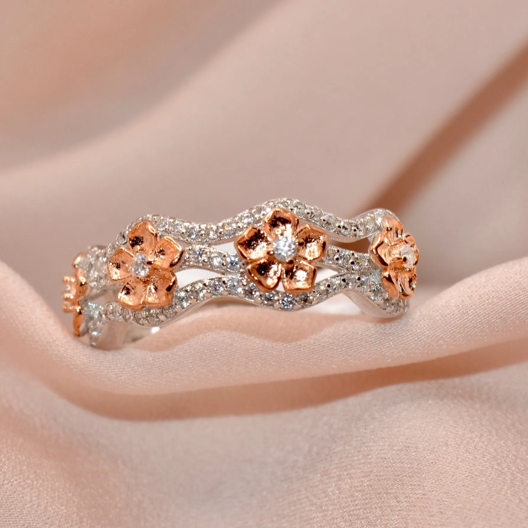 Rose Gold Meadows Ring